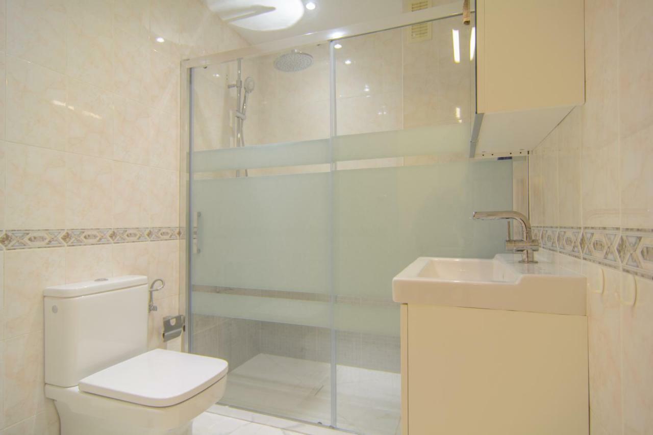 River Playa Beachfront Apartment, Large Terrace Fuengirola Zewnętrze zdjęcie